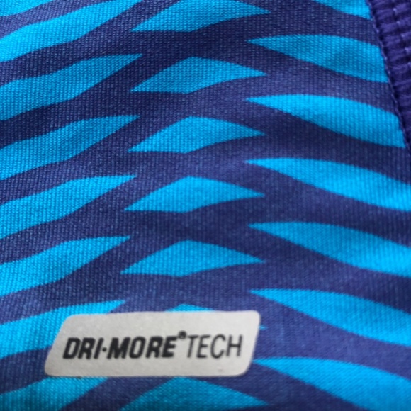 Athletic Works small workout top, padded bra, muscle shirt new or like new - Picture 2 of 6